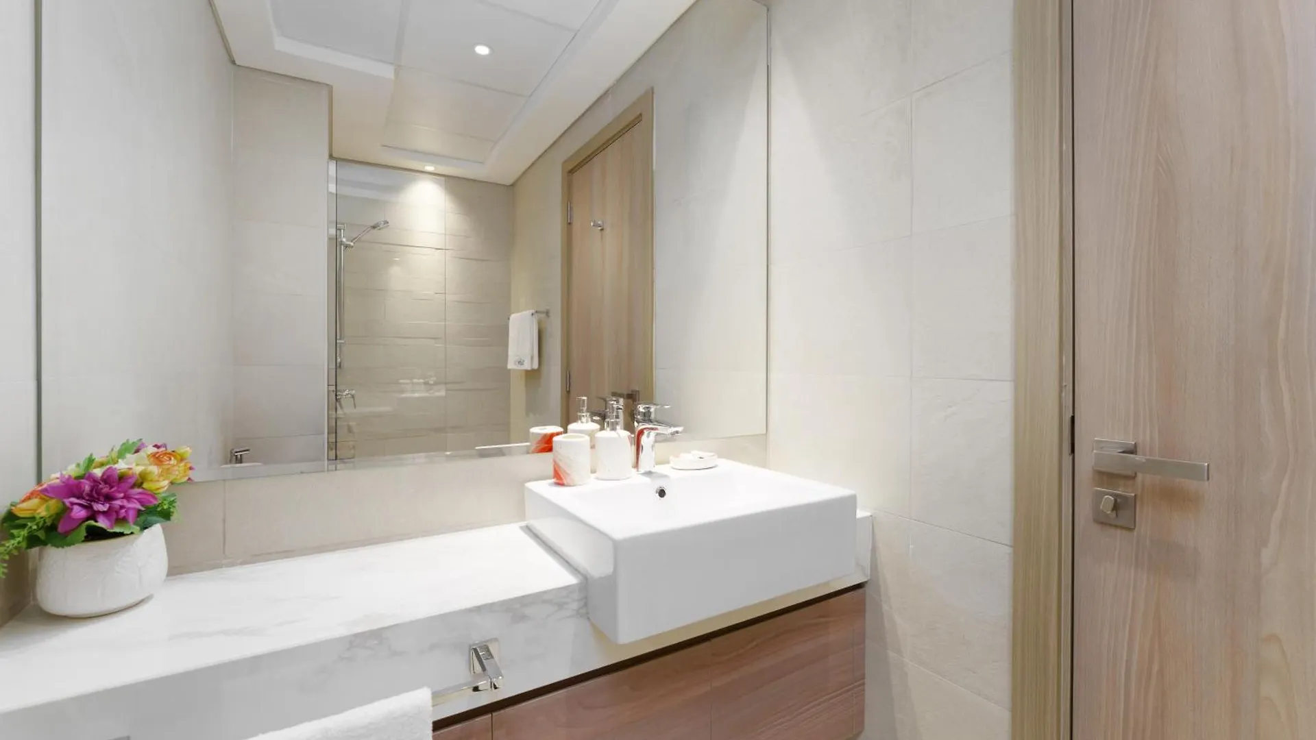 Premium Studio In Azizi Riviera Dubai 0*,