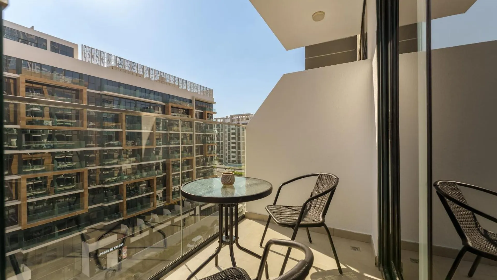 Premium Studio In Azizi Riviera Dubai